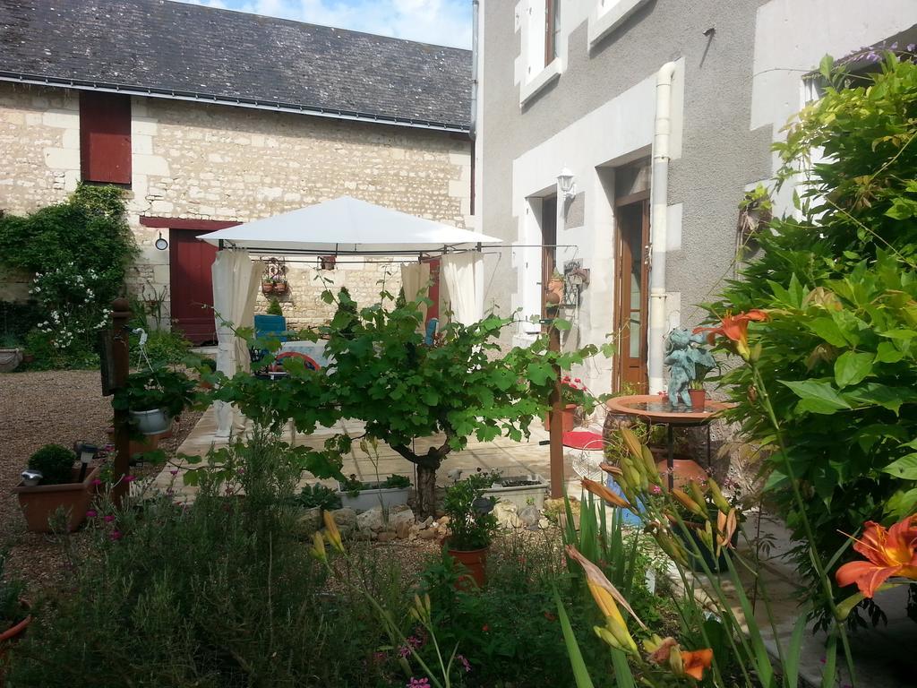La Cle Des Jardins Bed & Breakfast Nouatre ภายนอก รูปภาพ