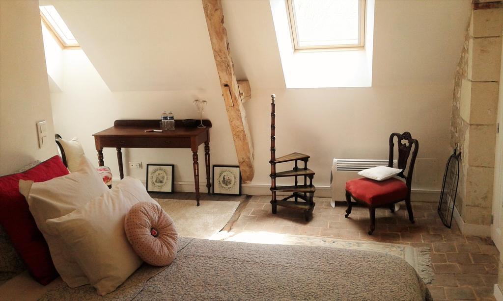 La Cle Des Jardins Bed & Breakfast Nouatre ภายนอก รูปภาพ